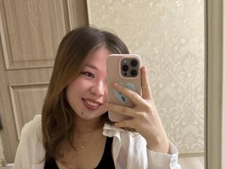 cam girl playing with dildo ManuelaSturgis