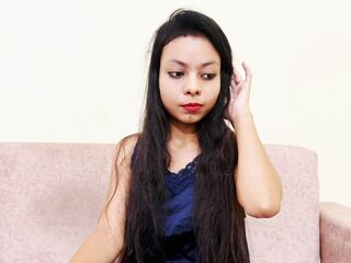 girl showing tits MargeryTyrel