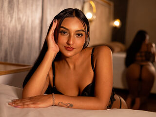 naked girl with webcam masturbating with dildo MelodyBetancourt