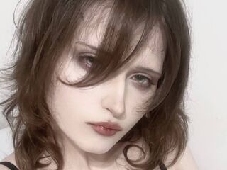 naughty camwhore MelodyFurr