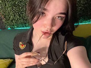 naked cam girl MillieBraun