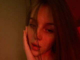 fingering girl chatroom MillieBurnworth