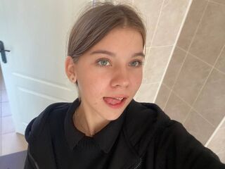 naughty camgirl masturbating NadineGene