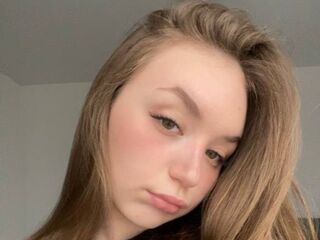 hot chatroom NaomiScot