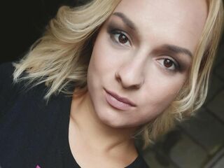 chat room free NellieLynn