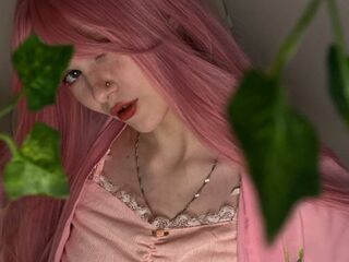 camgirl showing tits NessaShy
