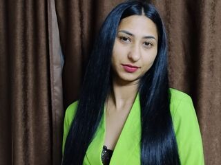 masturbating camgirl NovaGlory
