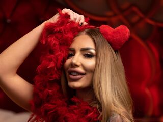 camgirl spreading pussy RaquelleInks