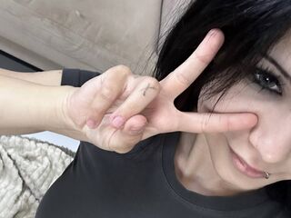camwhore shaved pussy RittaMyers