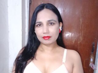 sexy camgirl chat SadiaAngel