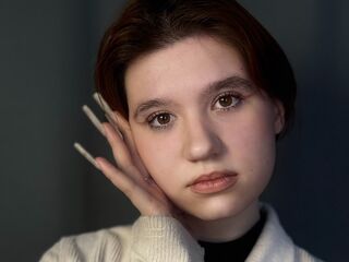 naked cam girl fingering pussy SantanaJohanek