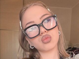 adult livecam SaraBaier
