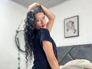free nude cam SereneBaqu