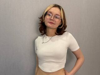 naked cam ShemikaDestro