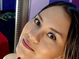 cam girl SilvanaArdiente