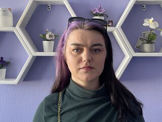 naked cam girl masturbating SofiRian