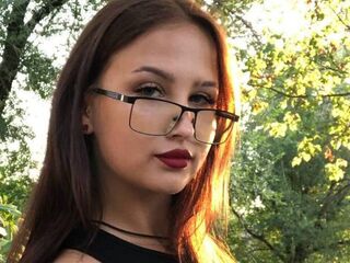 masturbating cam girl TiffaneyHews