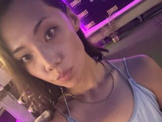 naked camgirl masturbating TiffanyBoster