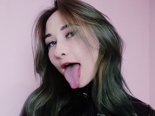 Kinky webcam girl VikaCheers