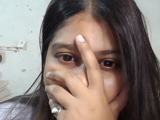 free video chat ZubiaKhan